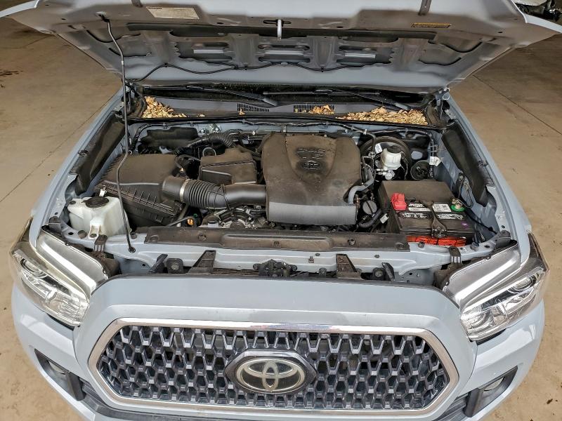 Фото 11 - TOYOTA TACOMA