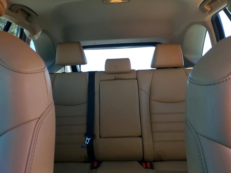 Фото 10 - TOYOTA RAV4