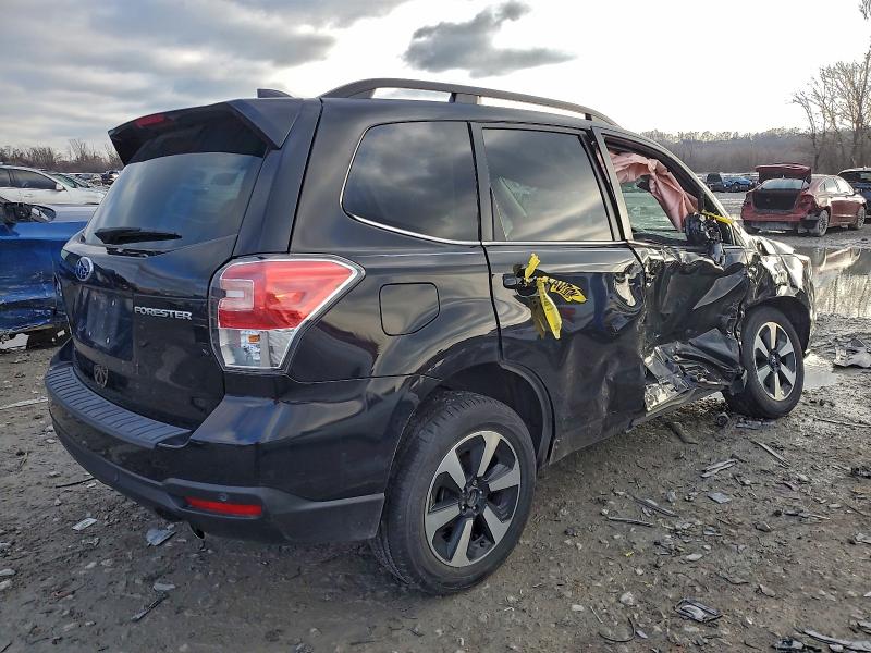 Фото 3 - SUBARU FORESTER