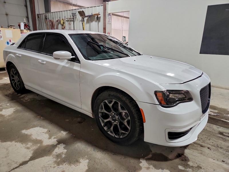 Фото 4 - CHRYSLER 300