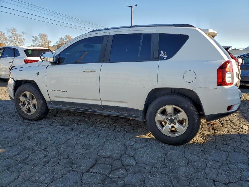 Фото 2 - JEEP COMPASS