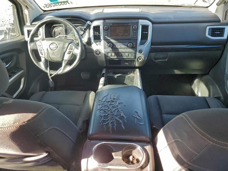 Фото 8 - NISSAN TITAN
