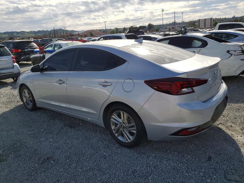 Фото 2 - HYUNDAI ELANTRA