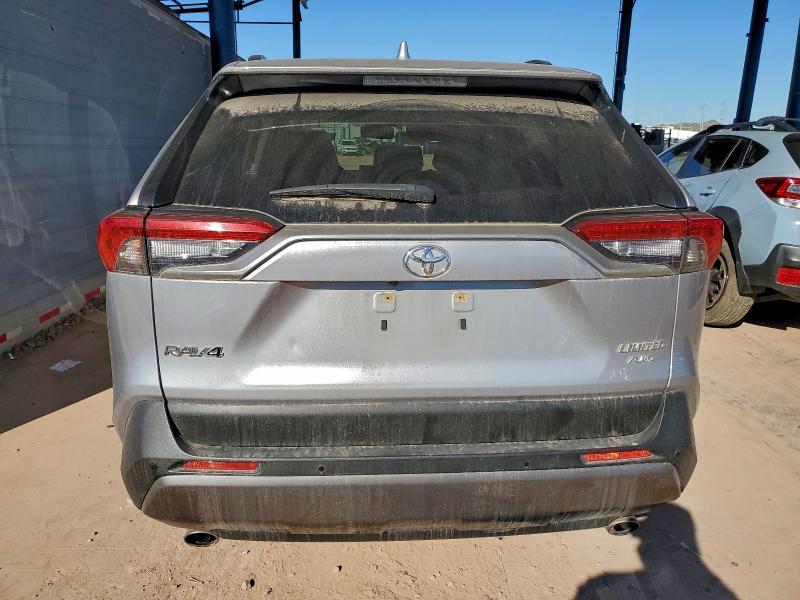 Фото 6 - TOYOTA RAV4