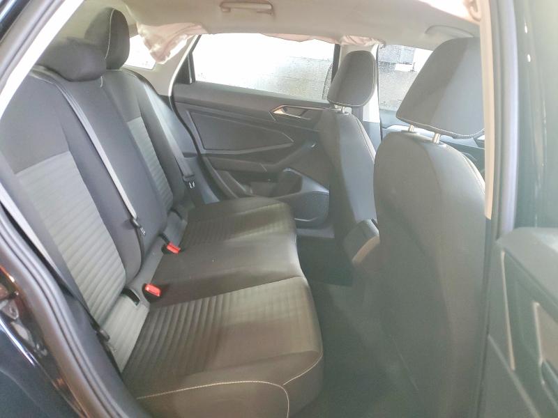 Фото 10 - VOLKSWAGEN JETTA