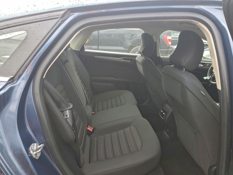 Фото 10 - FORD FUSION