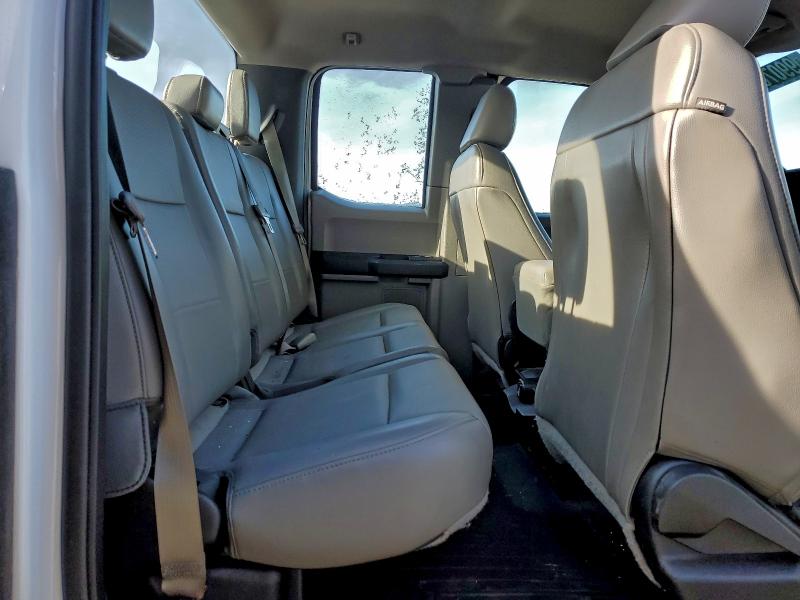 Фото 10 - FORD F-150