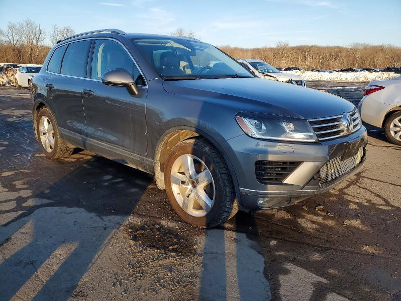 VOLKSWAGEN TOUAREG TD 2016 VIN WVGEP9BP6GD003841