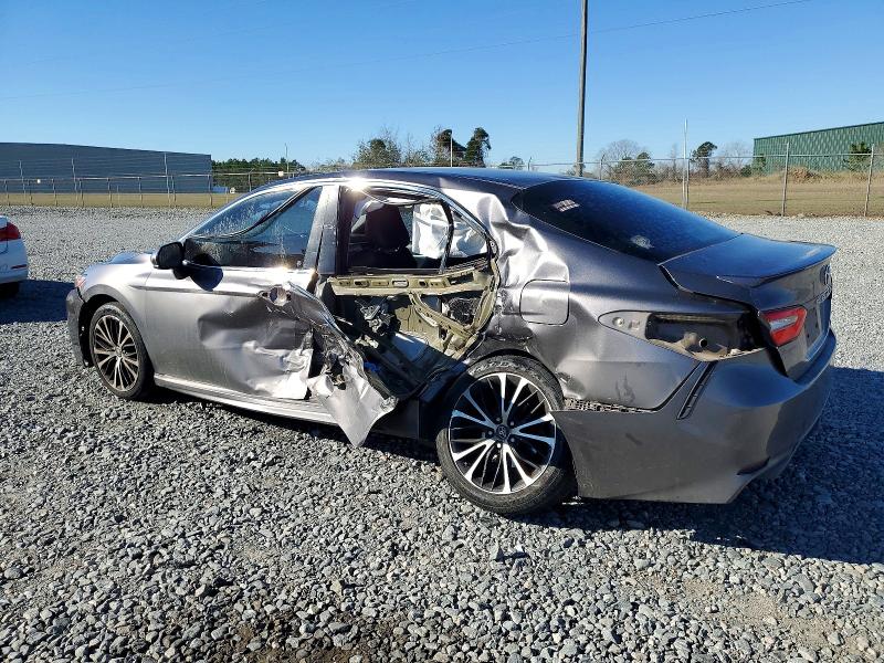Фото 2 - TOYOTA CAMRY