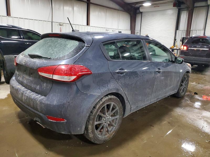 Фото 3 - KIA FORTE