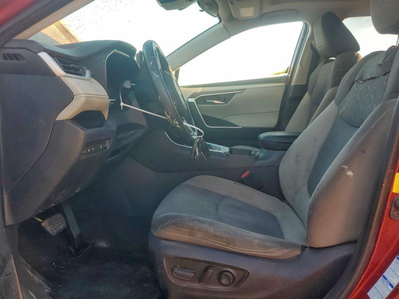 Фото 7 - TOYOTA RAV4