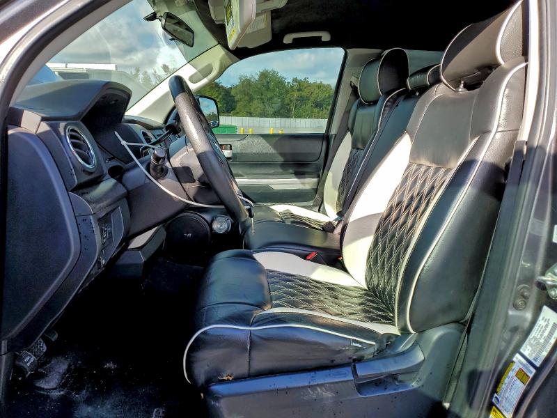 Фото 7 - TOYOTA TUNDRA