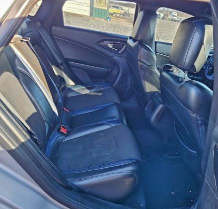 Фото 10 - CHRYSLER 200