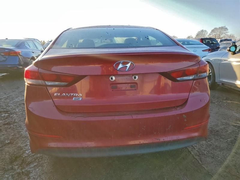 Фото 6 - HYUNDAI ELANTRA