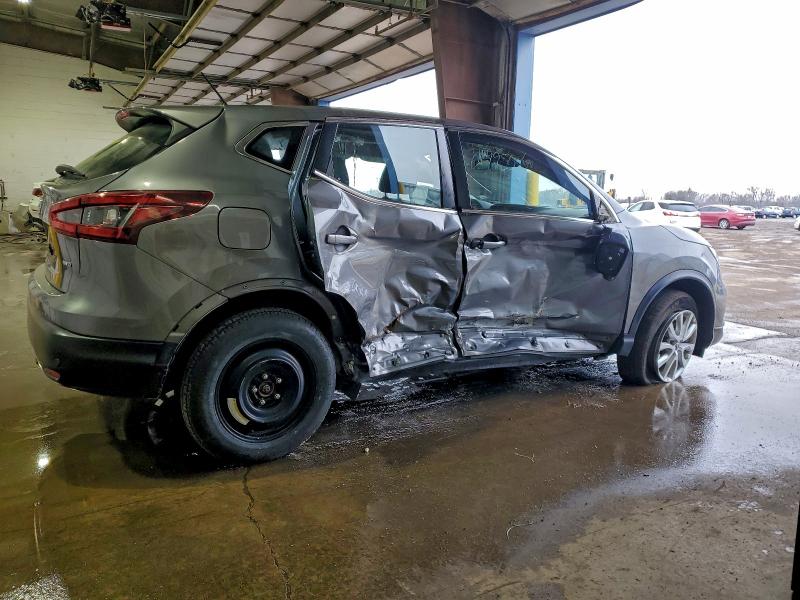 Фото 3 - NISSAN ROGUE