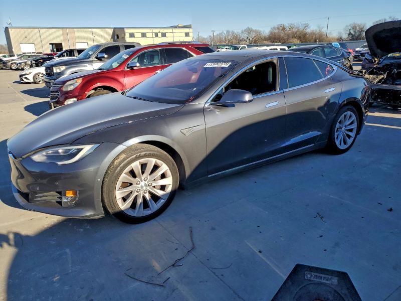 Фото 1 - TESLA MODEL S