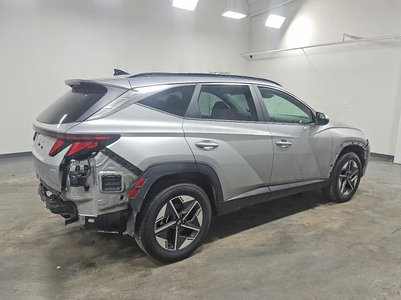 Фото 3 - HYUNDAI TUCSON