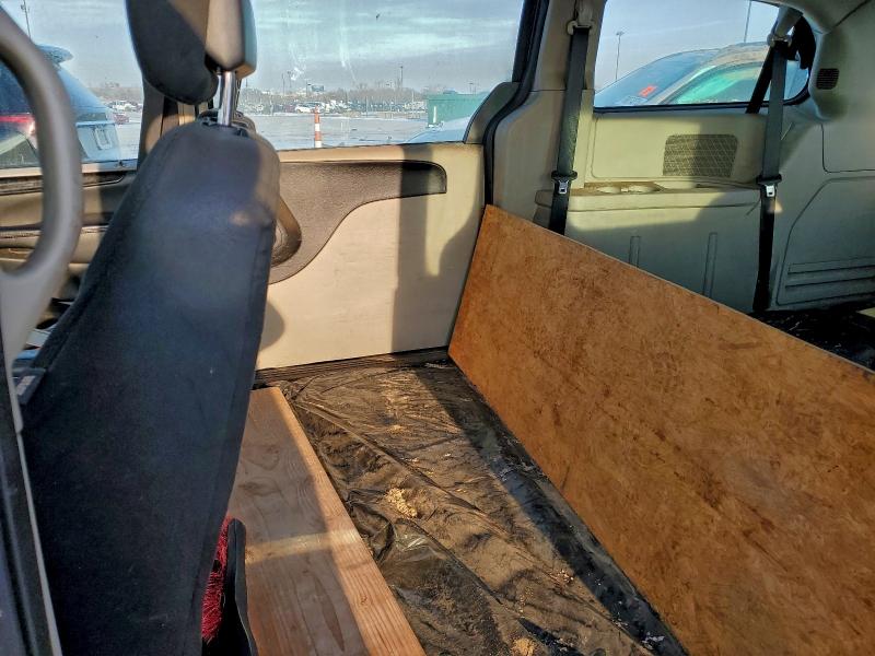 Фото 11 - DODGE CARAVAN