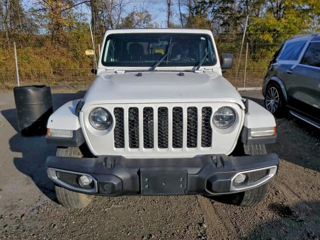 Фото 5 - JEEP GLADIATOR