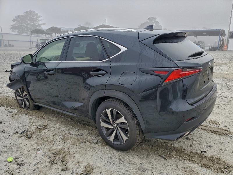 Фото 2 - LEXUS NX