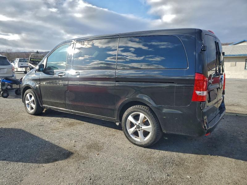 Фото 2 - MERCEDES-BENZ METRIS