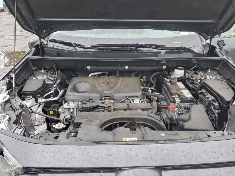 Фото 12 - TOYOTA RAV4