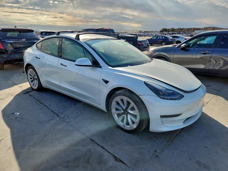 Фото 4 - TESLA MODEL 3