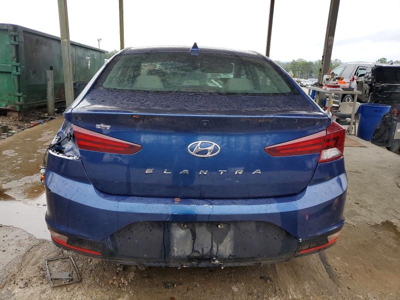 Фото 6 - HYUNDAI ELANTRA