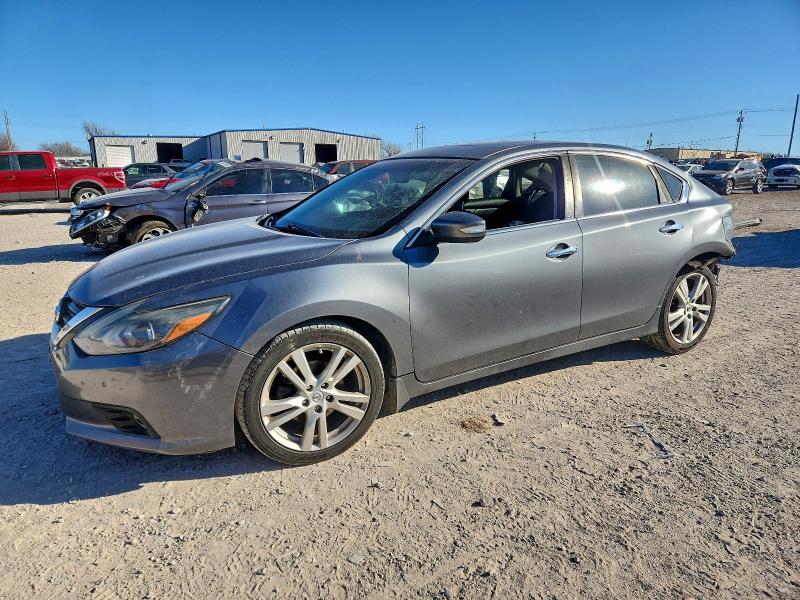 Фото 1 - NISSAN ALTIMA