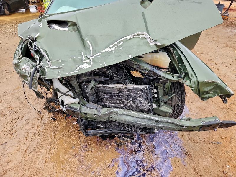 Фото 11 - DODGE CHALLENGER