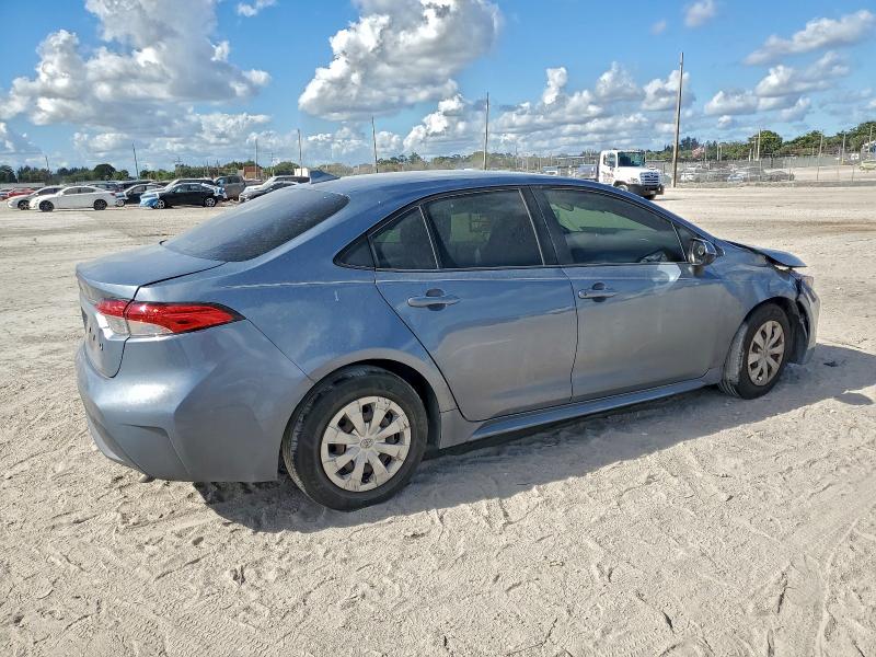 Фото 3 - TOYOTA COROLLA