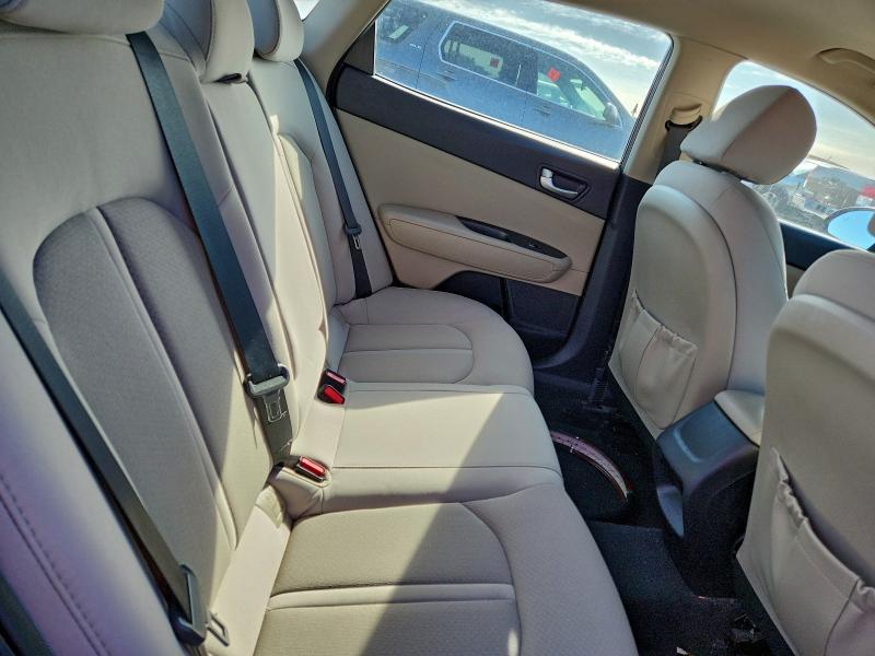 Фото 10 - KIA OPTIMA