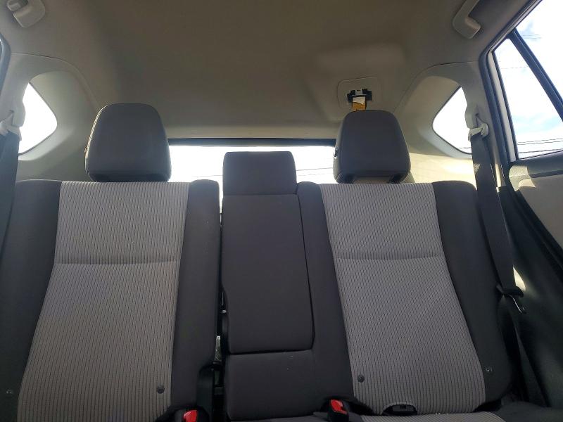 Фото 10 - TOYOTA RAV4