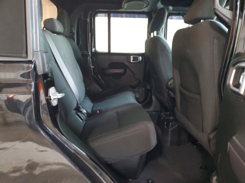 Фото 10 - JEEP GLADIATOR