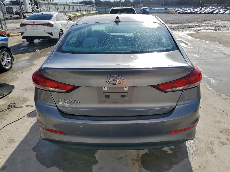 Фото 6 - HYUNDAI ELANTRA