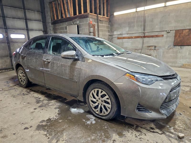 Фото 4 - TOYOTA COROLLA