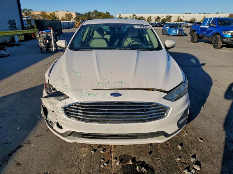 Фото 5 - FORD FUSION