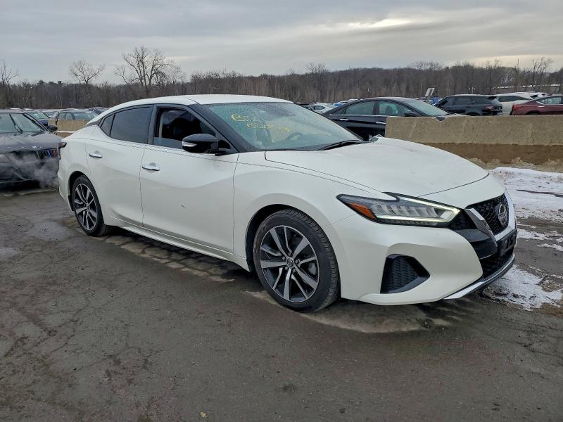 Фото 4 - NISSAN MAXIMA