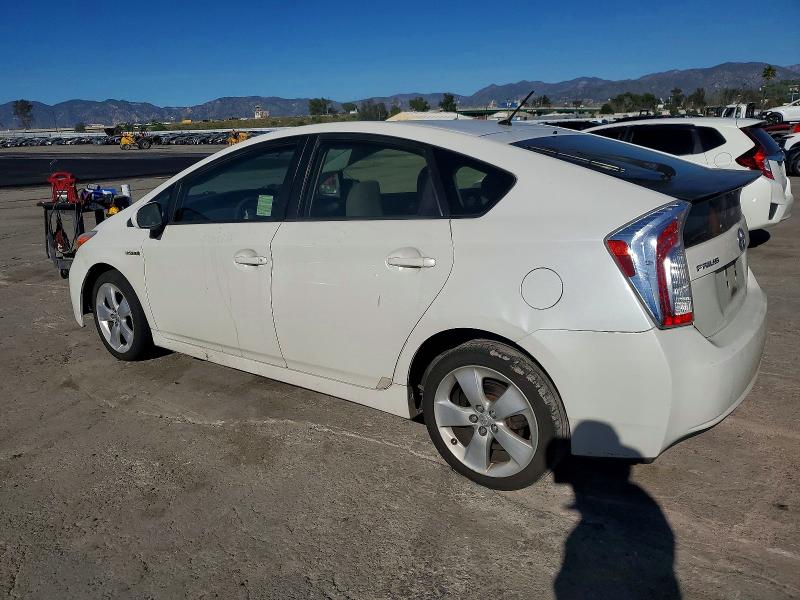 2015 TOYOTA PRIUS