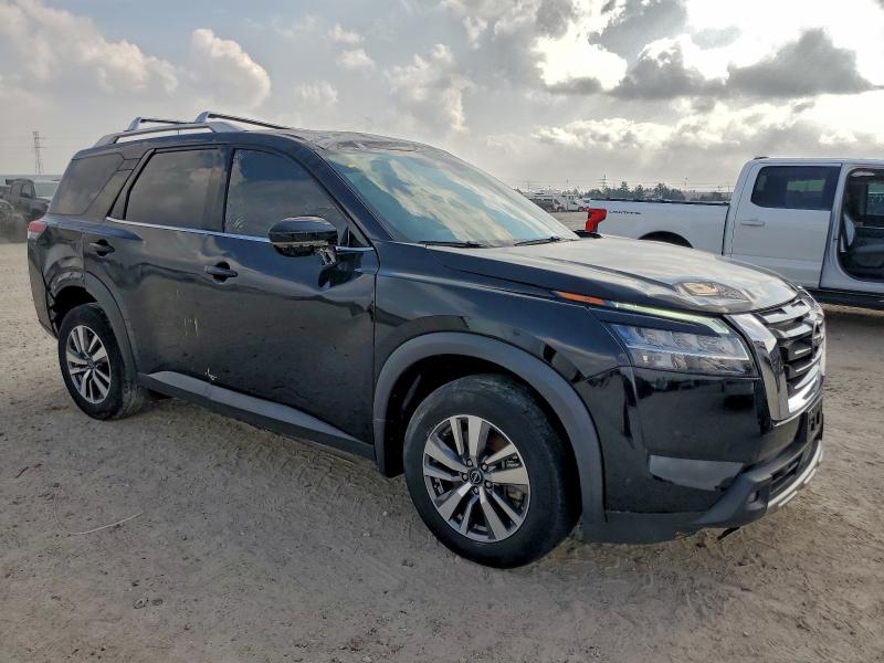 Фото 4 - NISSAN PATHFINDER