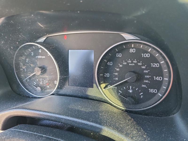 Фото 9 - HYUNDAI ELANTRA