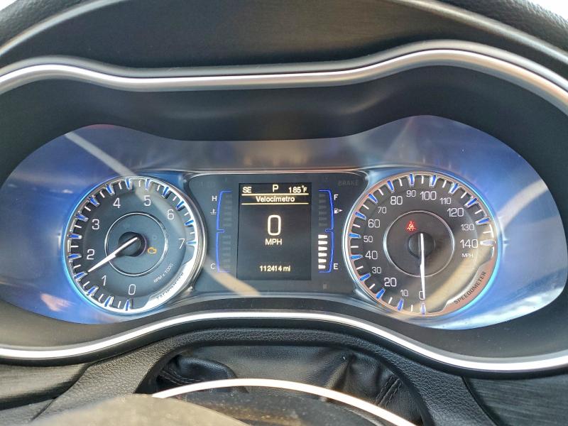 Фото 9 - CHRYSLER 200