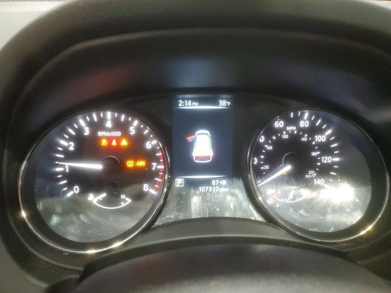 Фото 9 - NISSAN ROGUE