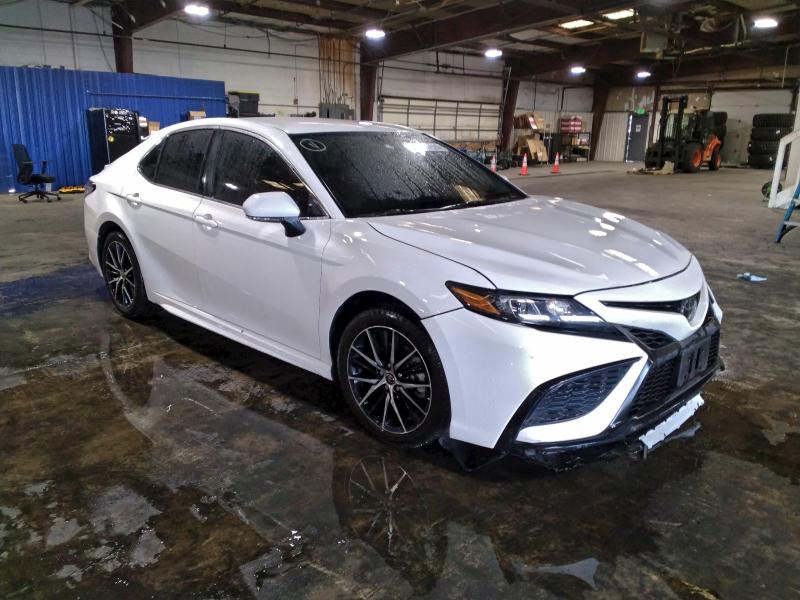 Фото 4 - TOYOTA CAMRY