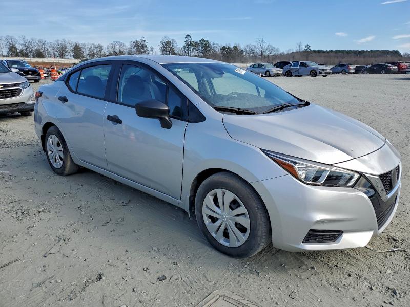 Фото 4 - NISSAN VERSA