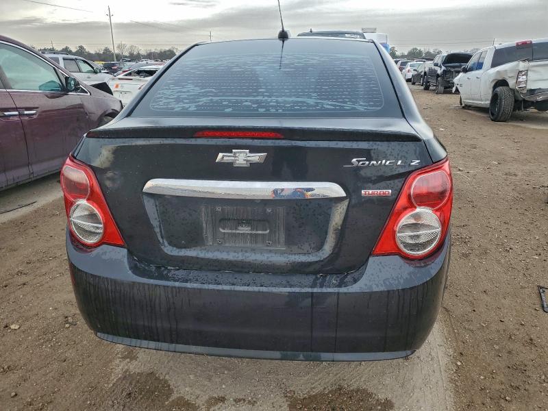 Фото 6 - CHEVROLET SONIC