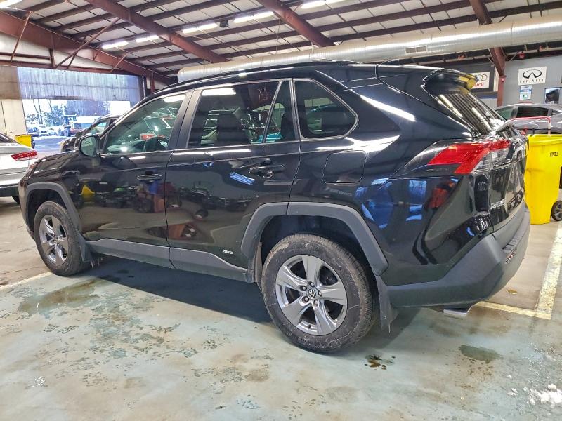 Фото 2 - TOYOTA RAV4