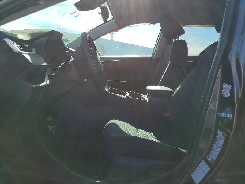 Фото 7 - TOYOTA RAV4