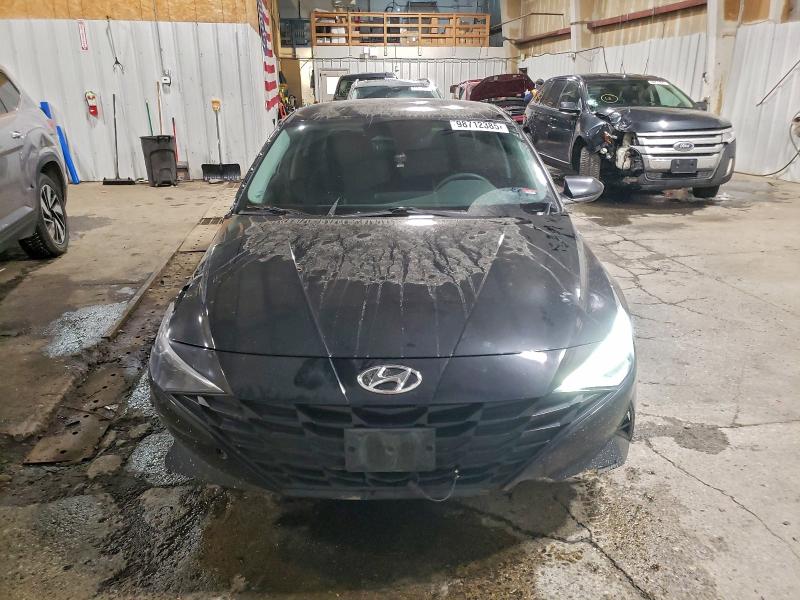 Фото 5 - HYUNDAI ELANTRA