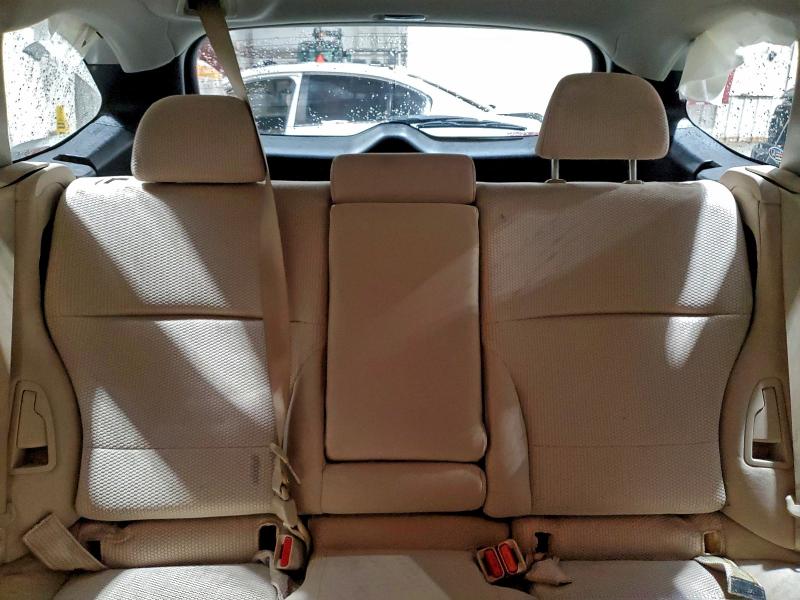 Фото 10 - SUBARU OUTBACK